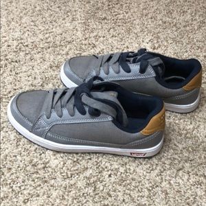 Kids/Boys Levi’s Sneakers